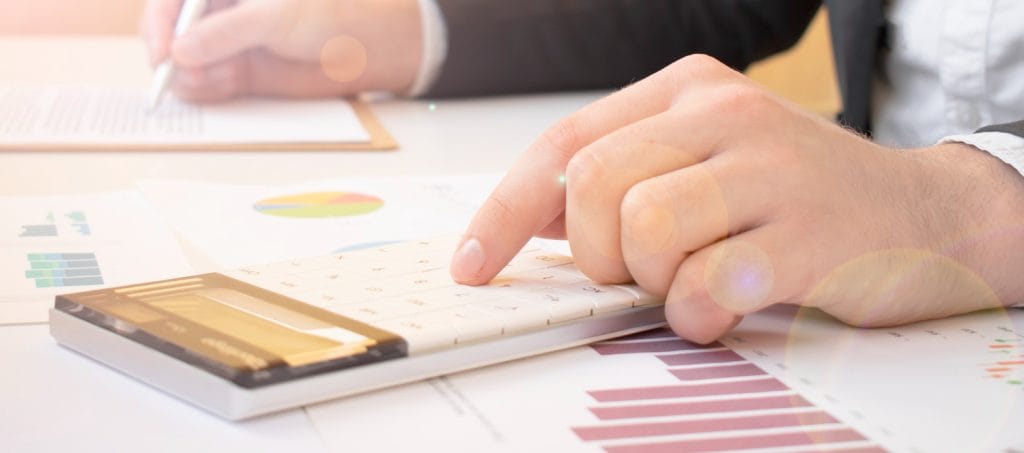 בודק שכר מוסמך