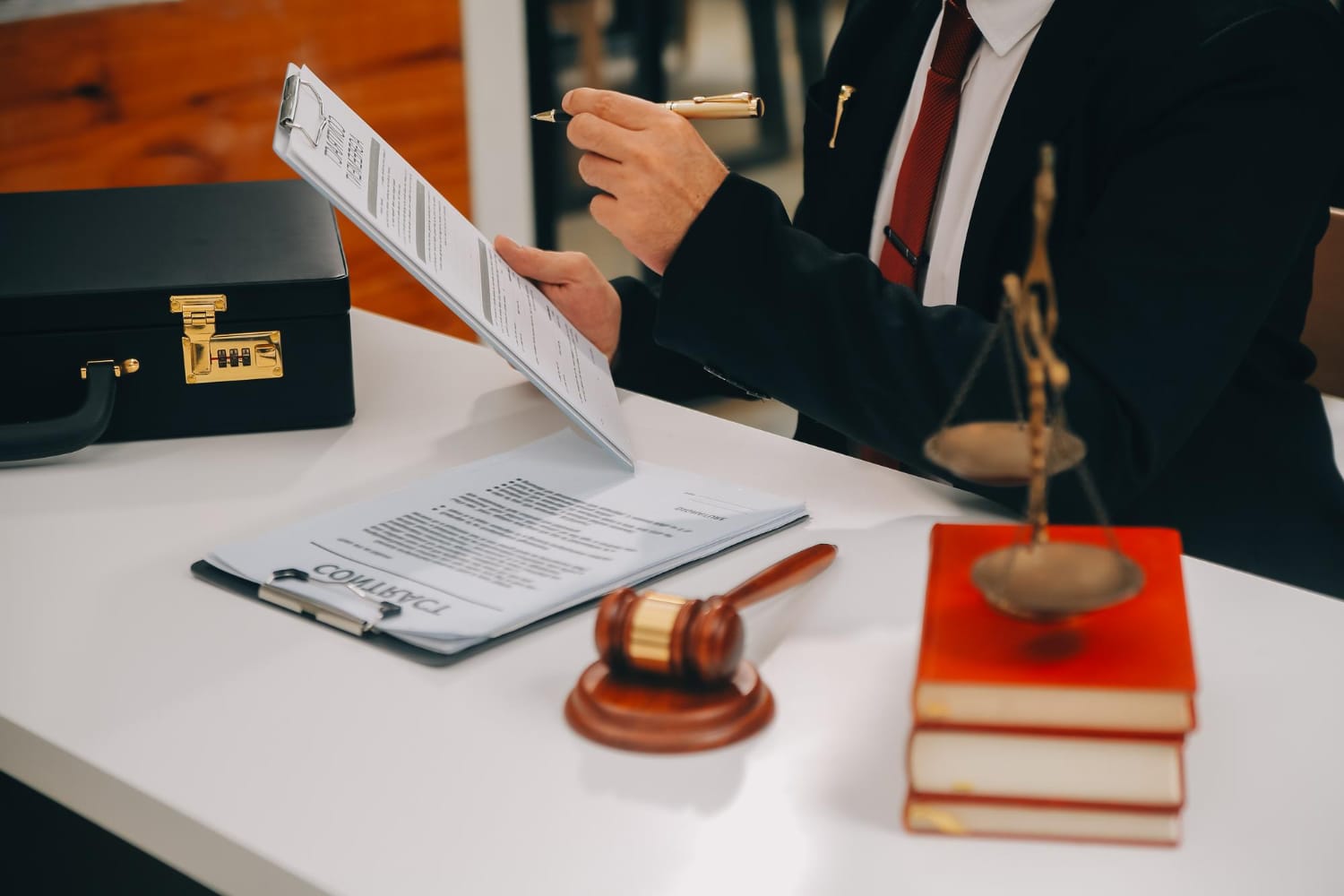 עורך דין דיני עבודה תל אביב